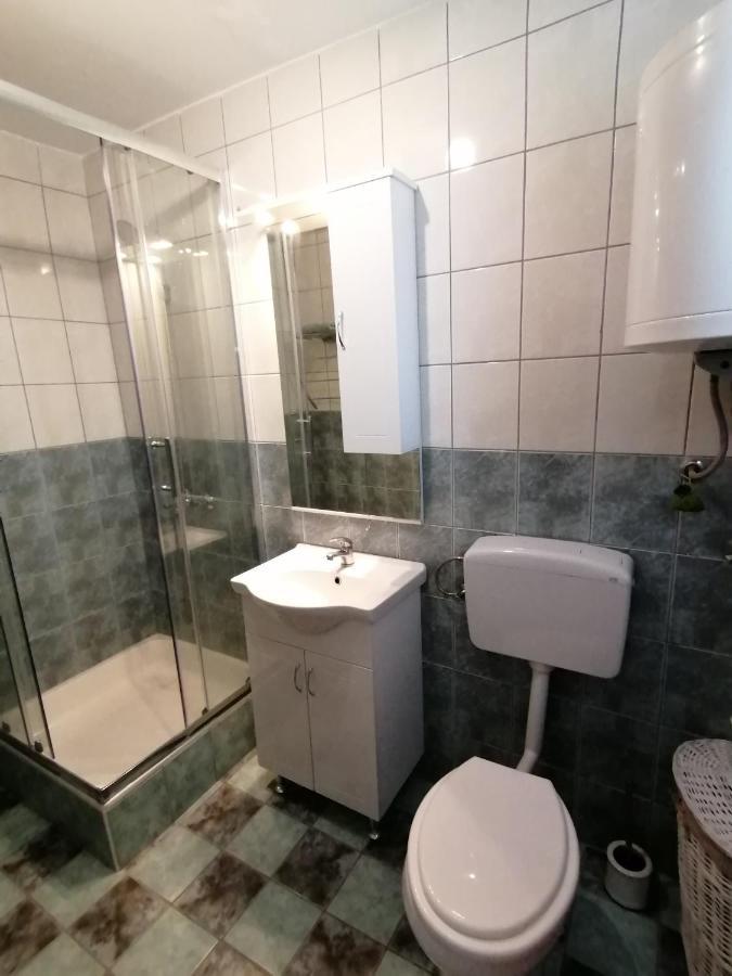 Apartment Vesna Vir Exterior photo